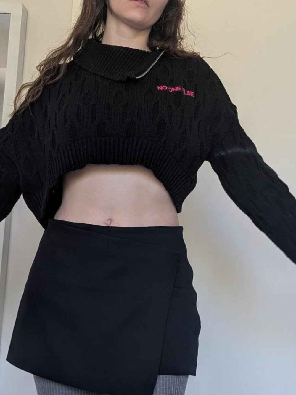 Chuu cropped sweater